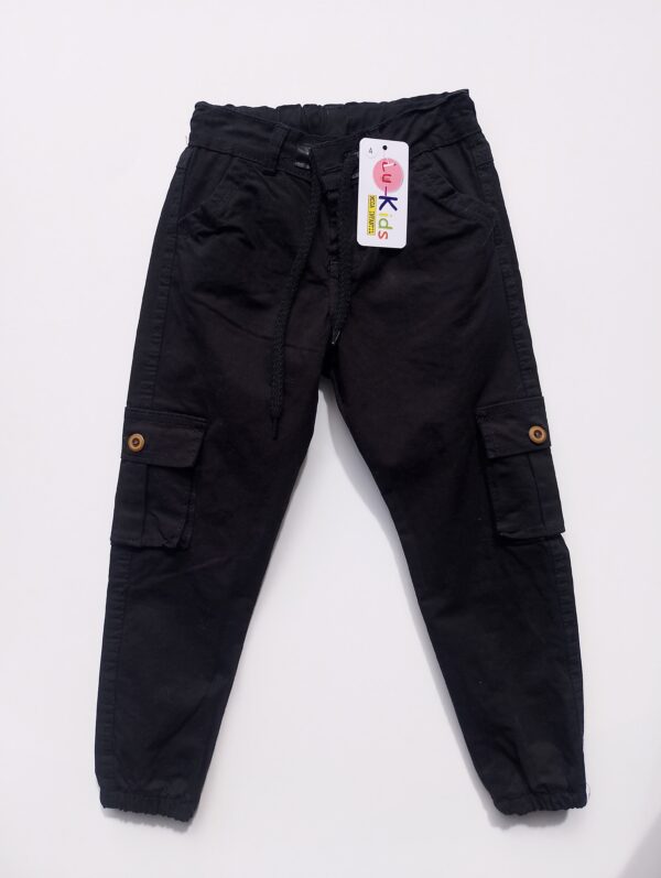 Pantalón tipo Cargo en Drill Negro
